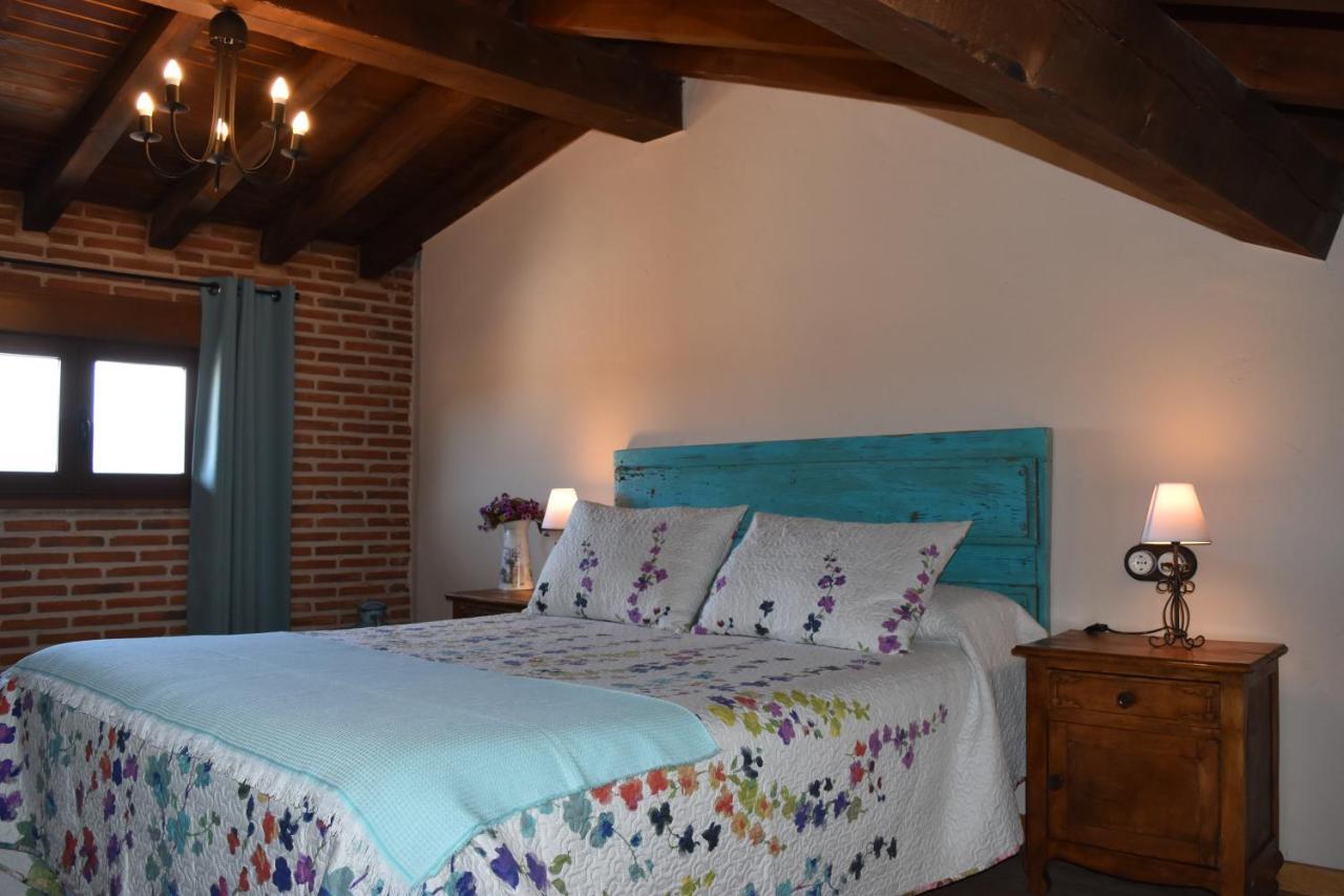 El Balcon De Piedrahita Holiday home *